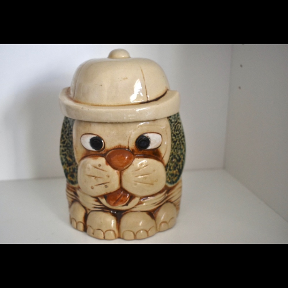 Vintage Lion Cookie Jar, Animal Pottery